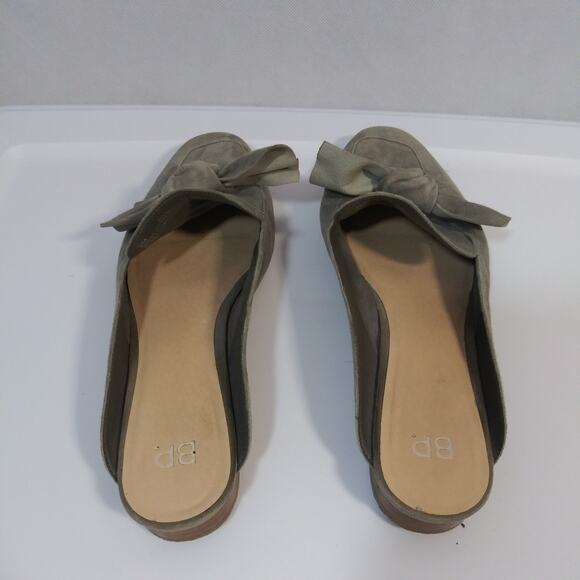 BP. Maddy Gray Suede Bow Mule Flats Neutral Office Size 9 - Picture 5 of 10